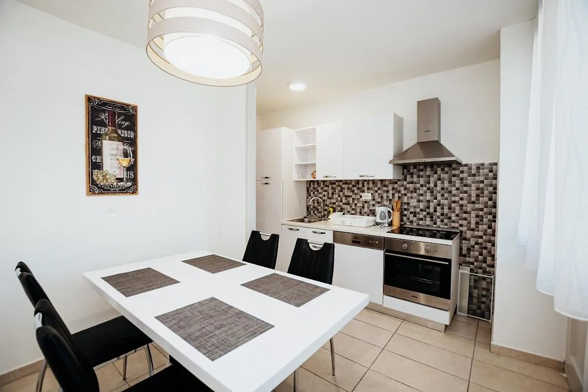 Single S City ​​Centre Zadar